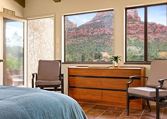 Prime Location With Saltwater Pool And Hot Tub! Holiday home Sedona