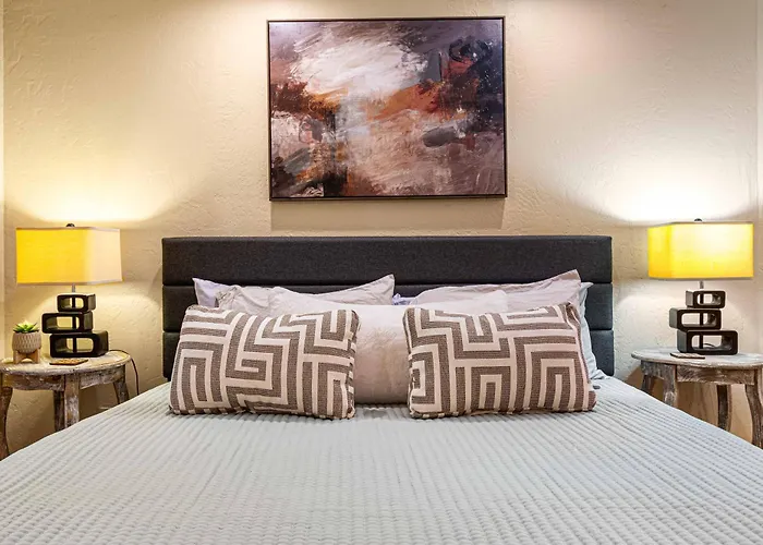 Prime Location With Saltwater Pool And Hot Tub! Holiday home Sedona